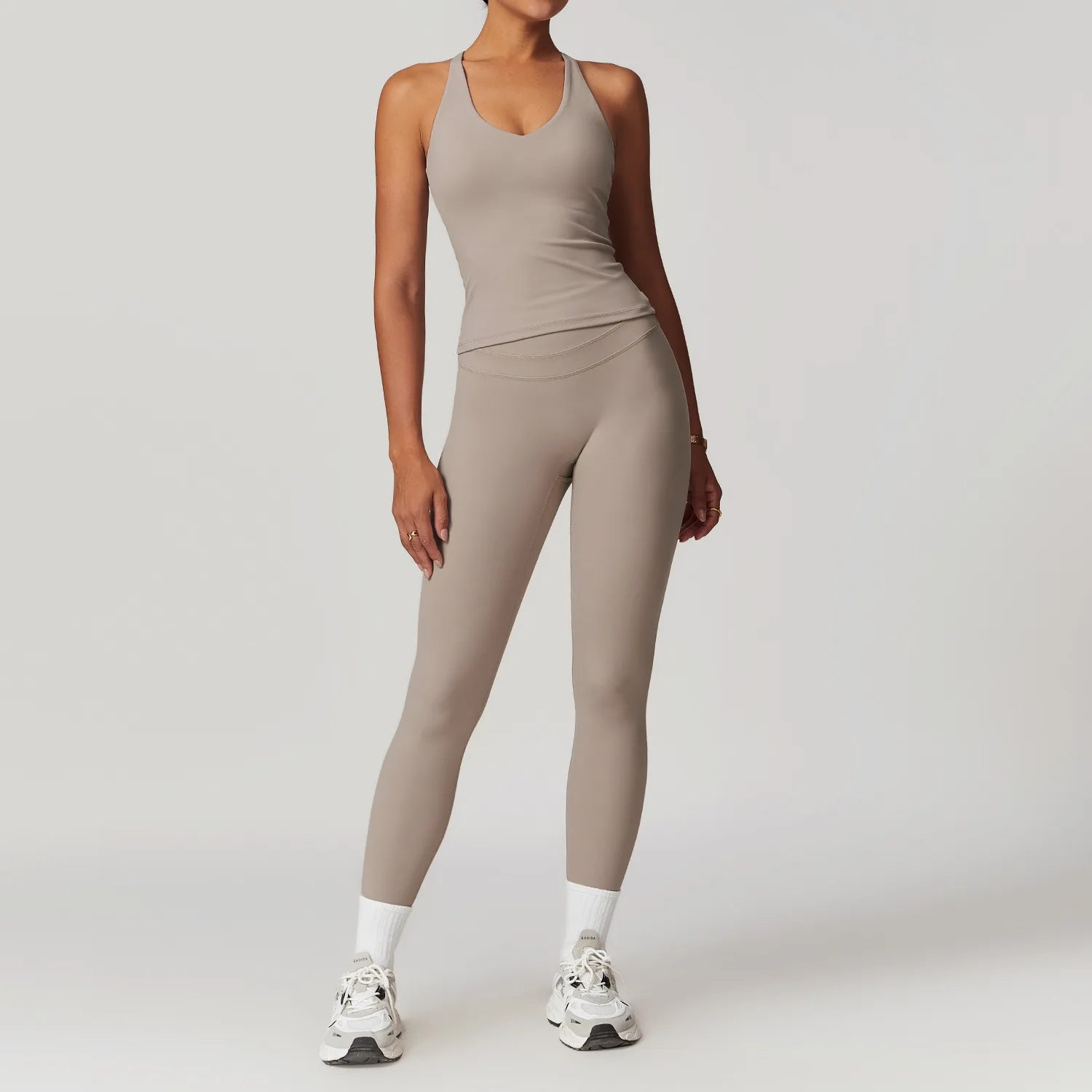 Sweltering 2-Piece Women’s Yoga Set Tracksuit